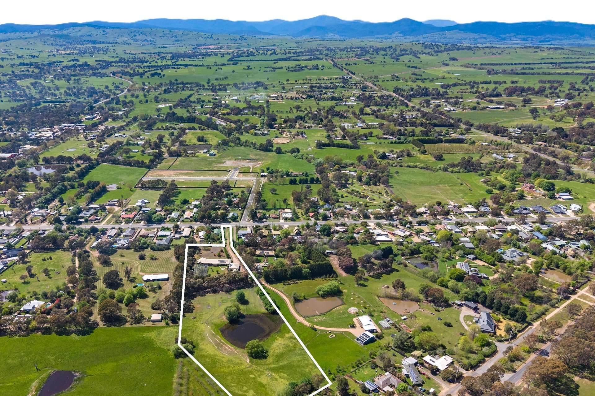 97 Highton Lane, Mansfield For Sale by Farmbuy.com - image 2