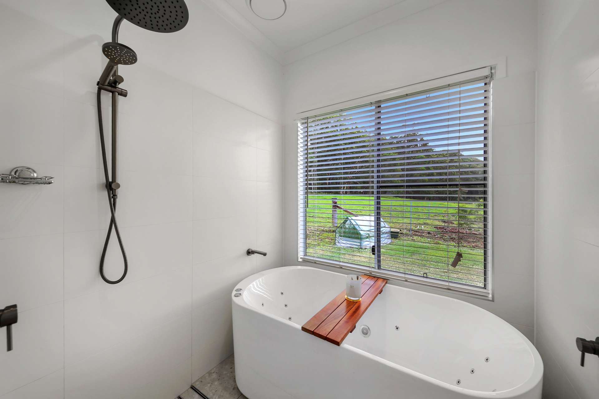 46 Dandaloo Drive, Cootharaba For Sale by Farmbuy.com - image 10