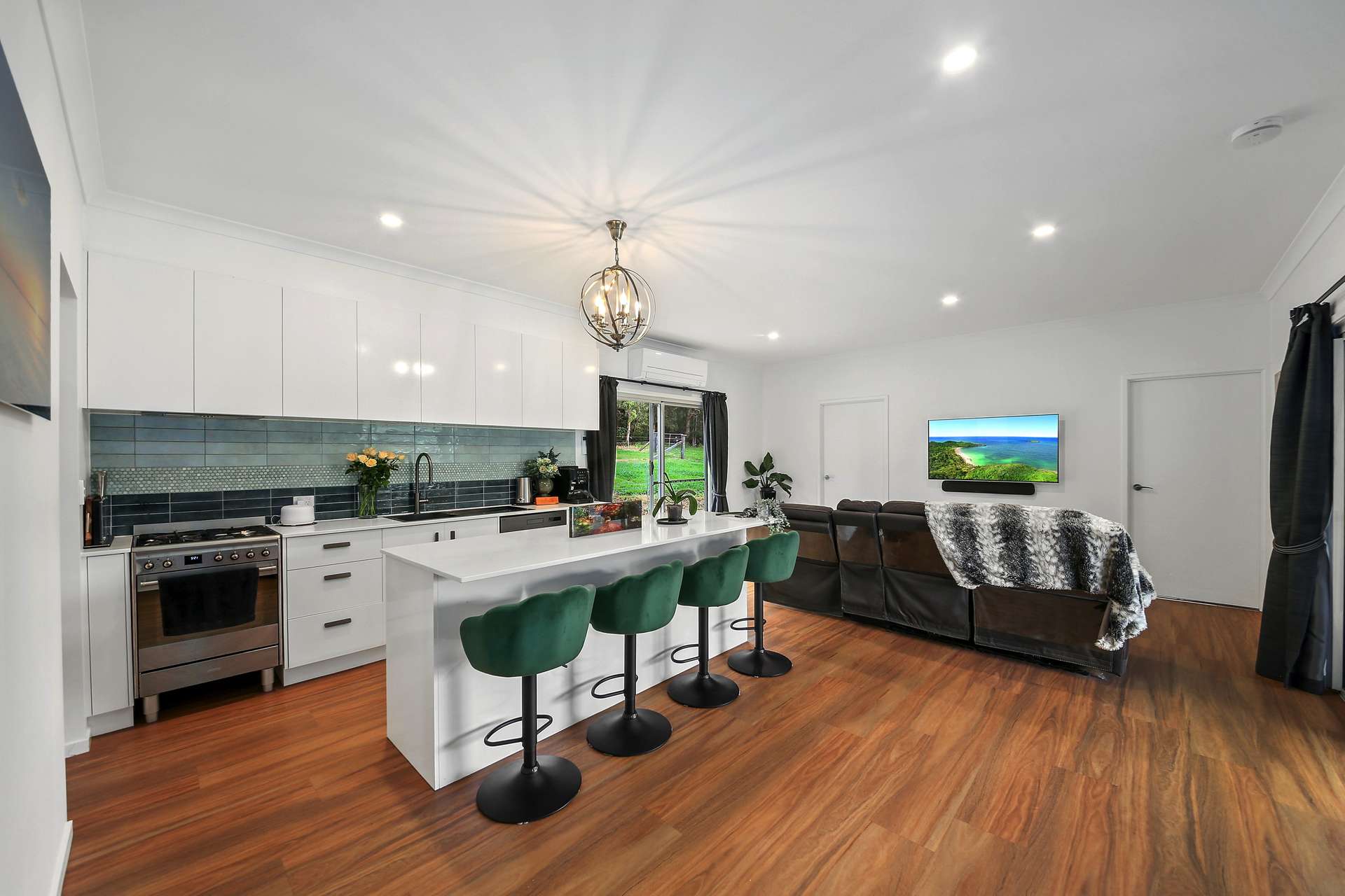 46 Dandaloo Drive, Cootharaba For Sale by Farmbuy.com - image 3