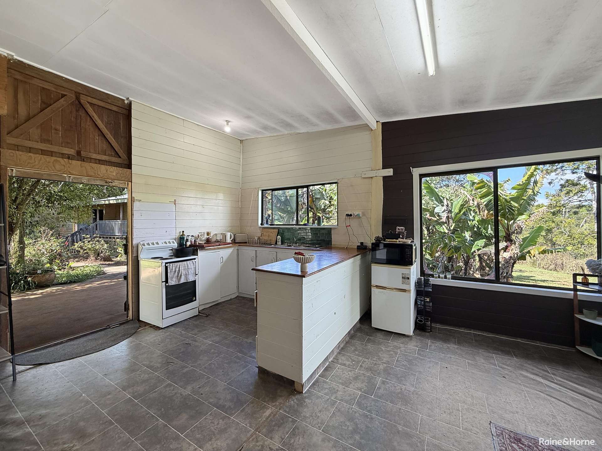 1189 Theresa Creek Road, Ellinjaa For Sale by Farmbuy.com - image 4