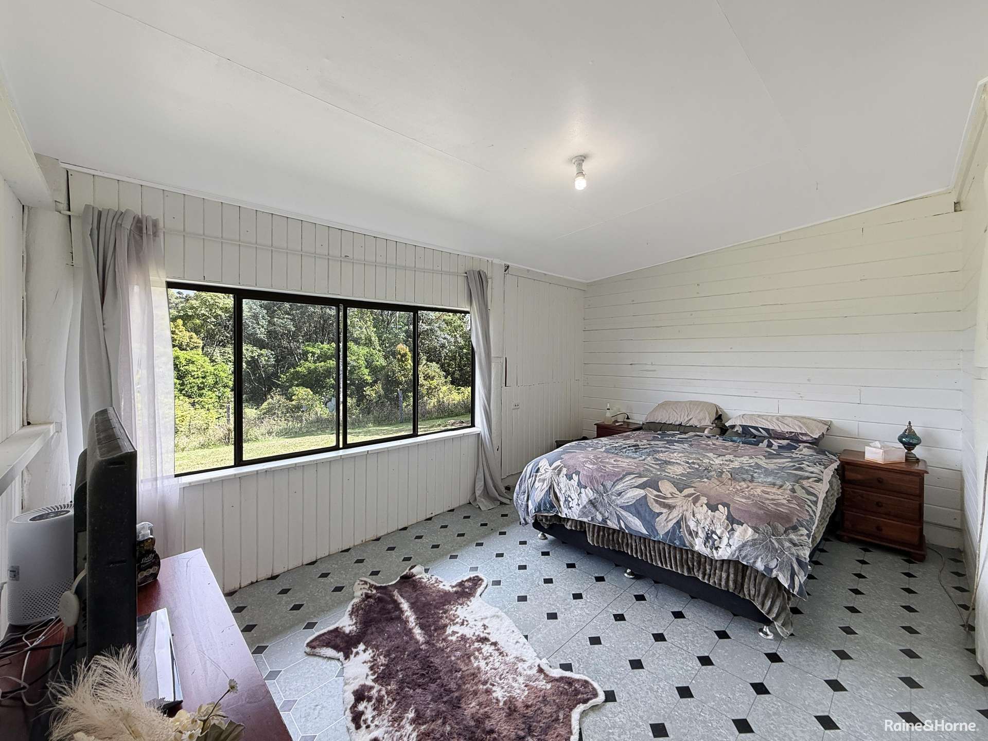 1189 Theresa Creek Road, Ellinjaa For Sale by Farmbuy.com - image 5