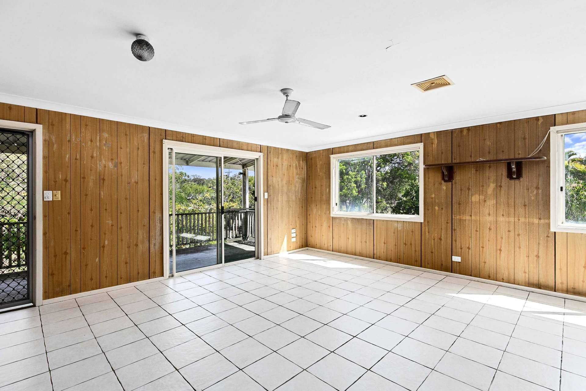 97 Oslove Drive, Booral For Sale by Farmbuy.com - image 16