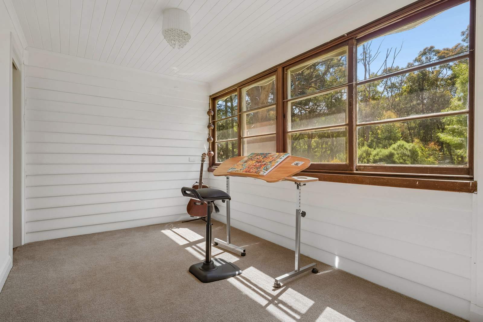 10 Montague Street, Macedon For Sale by Farmbuy.com - image 14