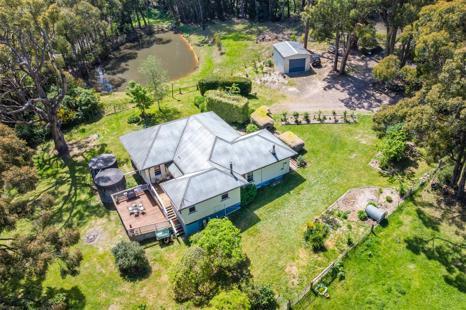 10 Montague Street, Macedon For Sale by Farmbuy.com - image 4