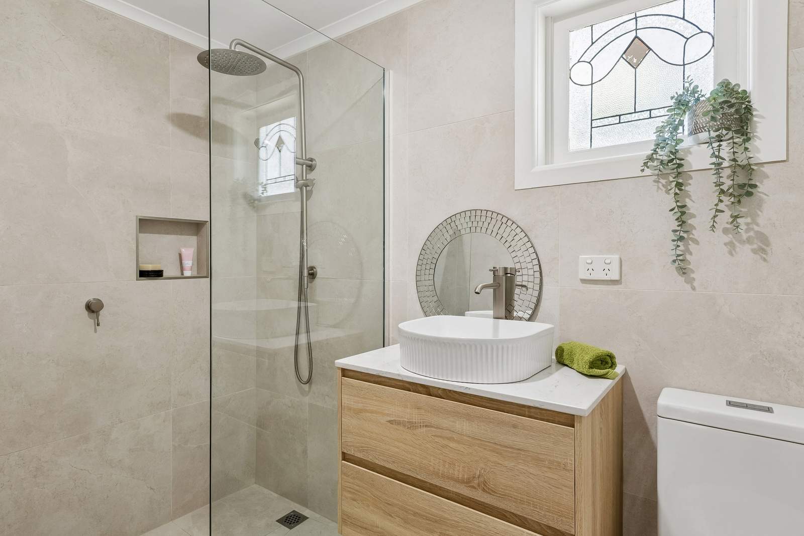 10 Montague Street, Macedon For Sale by Farmbuy.com - image 13