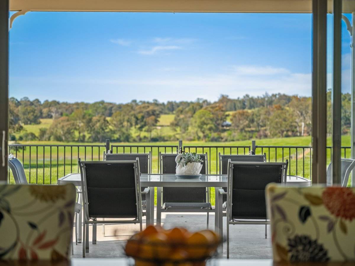 2 Killarney Drive, Swan Reach For Sale by Farmbuy.com - image 6