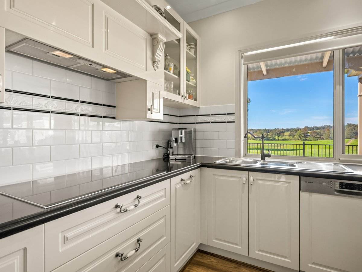 2 Killarney Drive, Swan Reach For Sale by Farmbuy.com - image 11