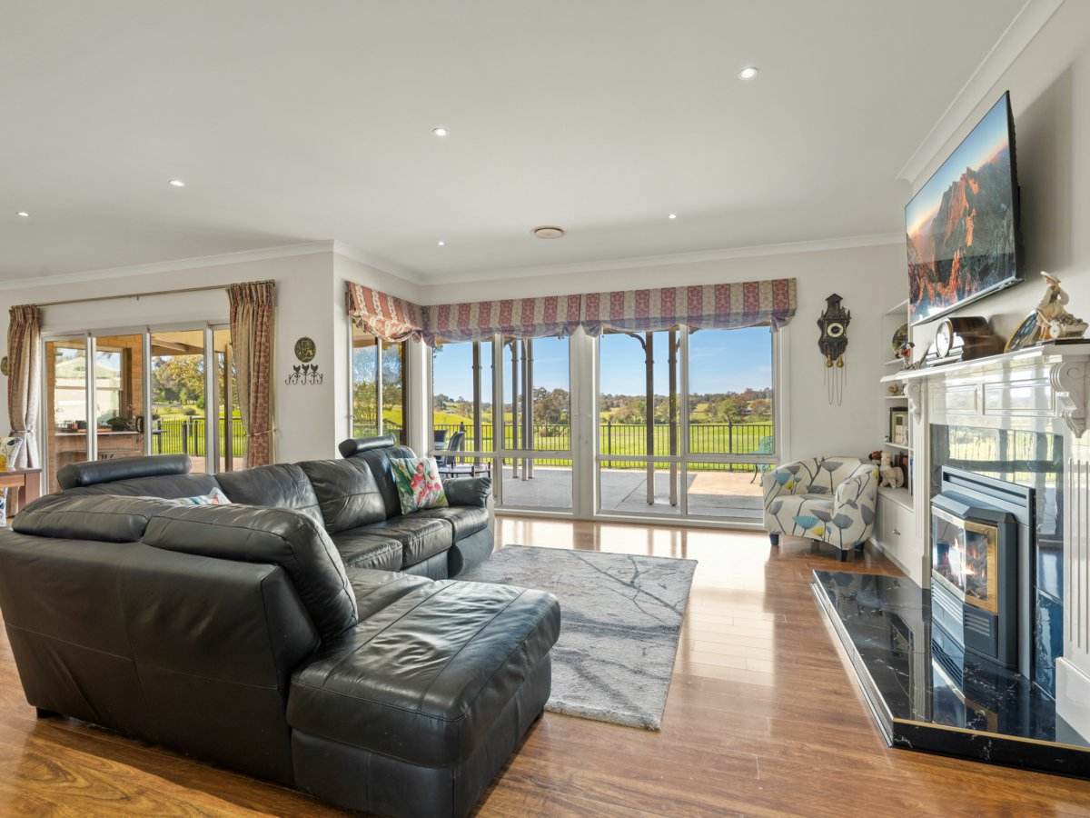 2 Killarney Drive, Swan Reach For Sale by Farmbuy.com - image 7