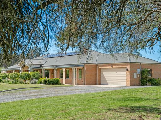 Farm For Sale - VIC - Swan Reach - 3903 - COUNTRY LIVING WITH SPACE, STYLE & SPECTACULAR VIEWS 