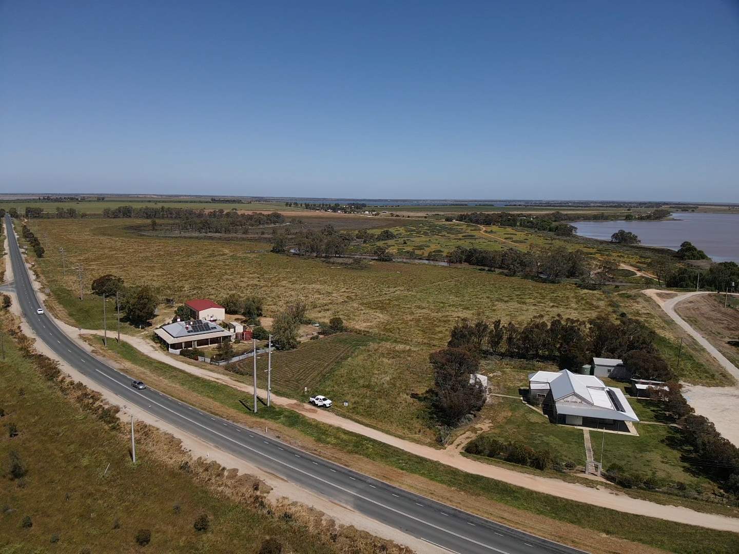 1893 Murray Valley Highway, Lake Charm For Sale by Farmbuy.com - image 3