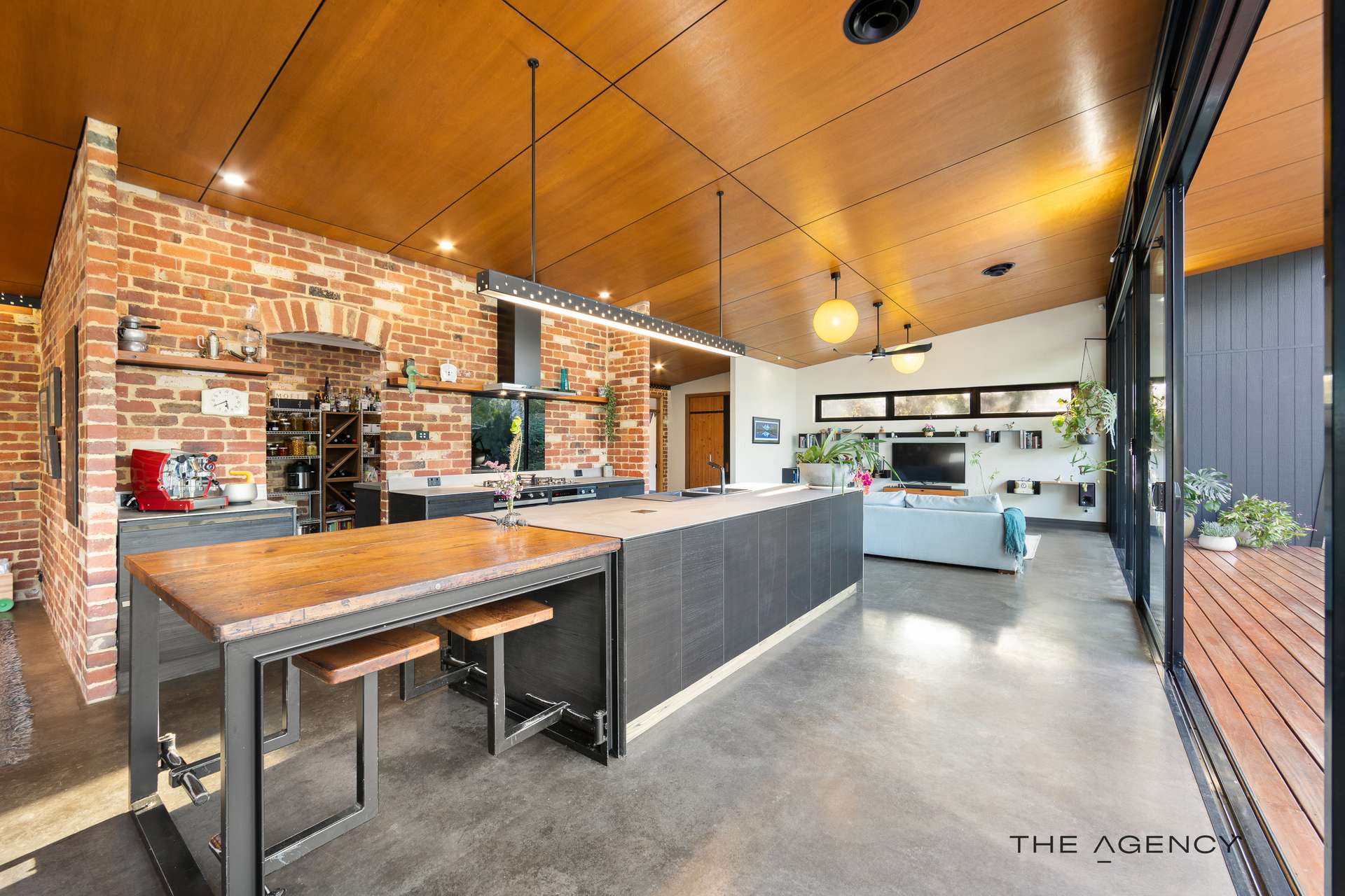 122 Holmes Road, Munster For Sale by Farmbuy.com - image 10
