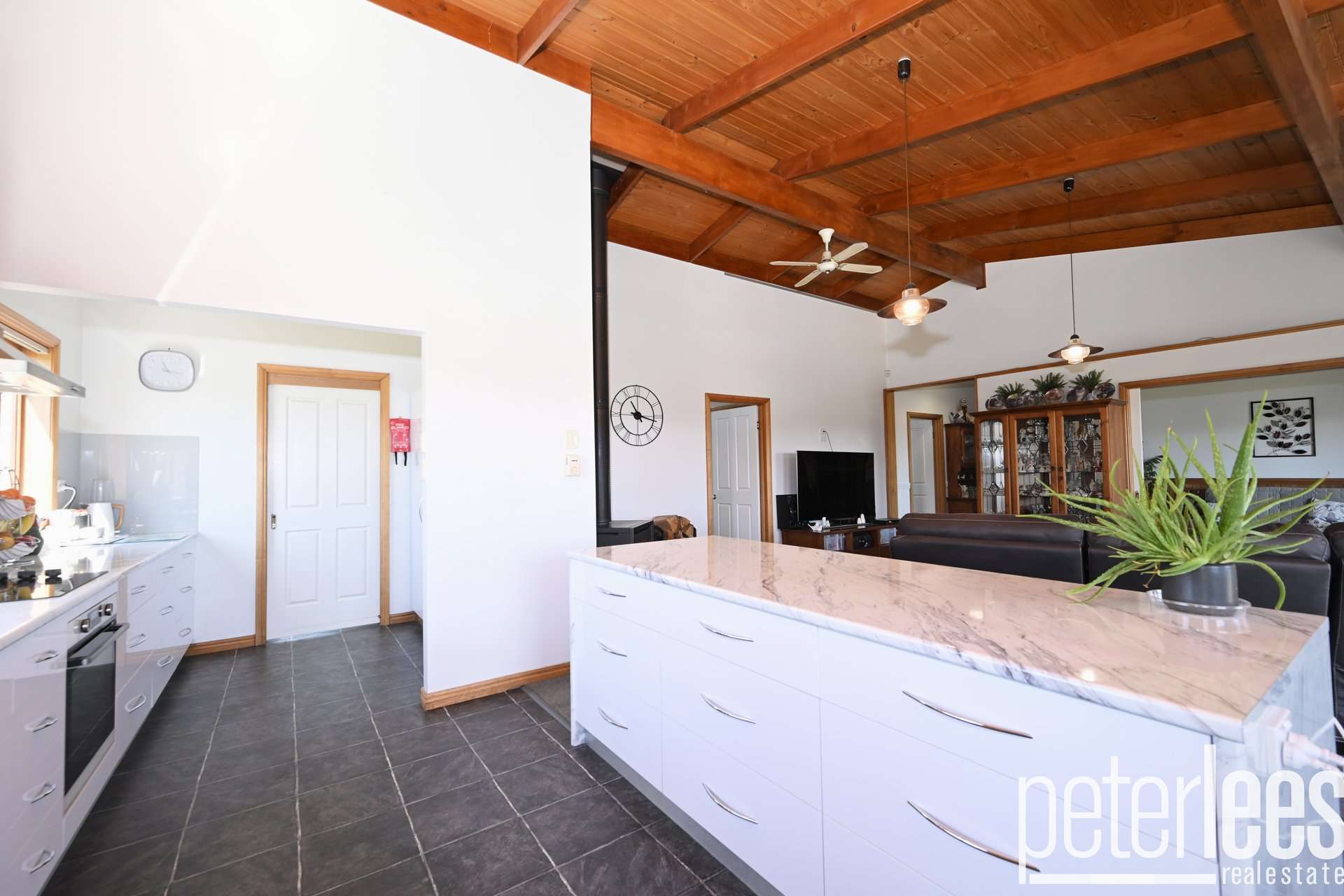 51 Loop Road, Glengarry For Sale by Farmbuy.com - image 4