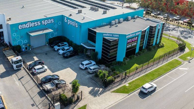 15 Chapel Street, Lynbrook For Sale by Farmbuy.com - image 1