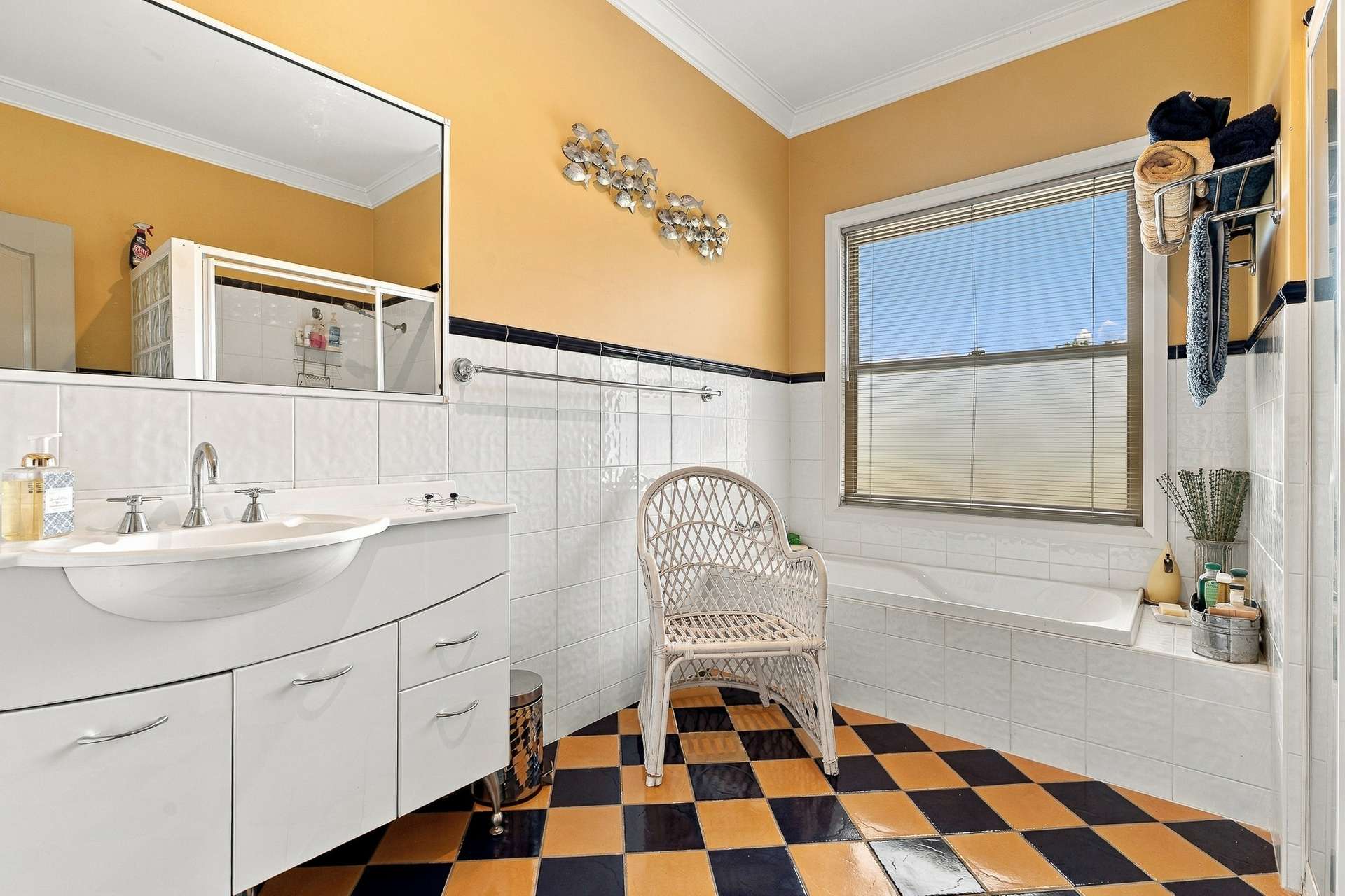 22 Showground Lane, Cowra For Sale by Farmbuy.com - image 21