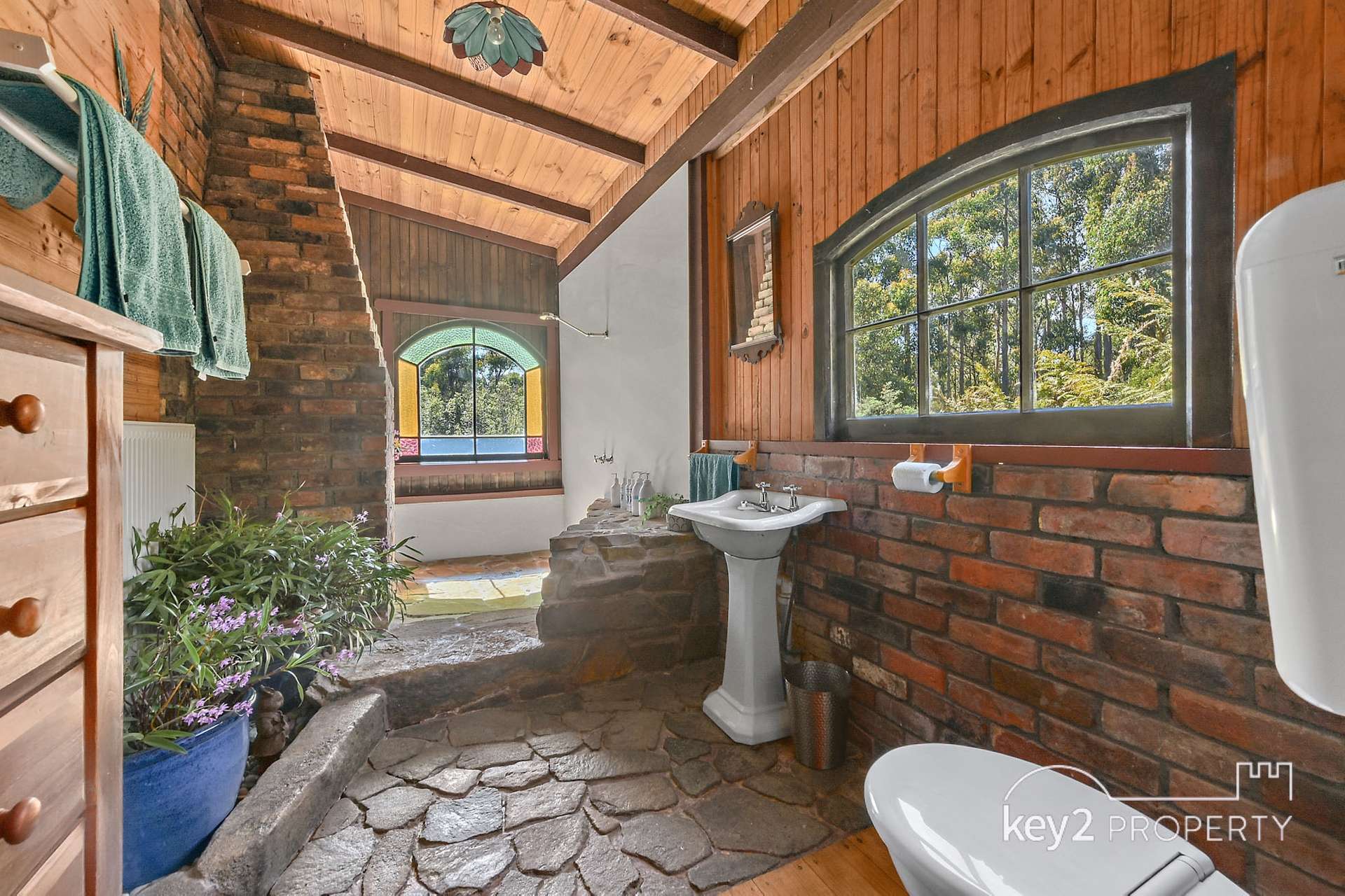 251 Myrtle Creek Road, Liffey For Sale by Farmbuy.com - image 10