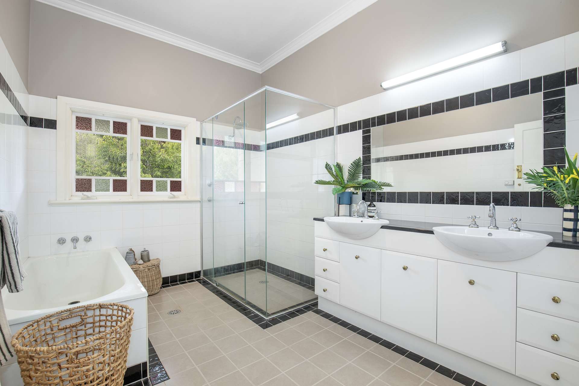 "Araluen" 11623 New England Highway, Armidale Tender by Farmbuy.com - image 10