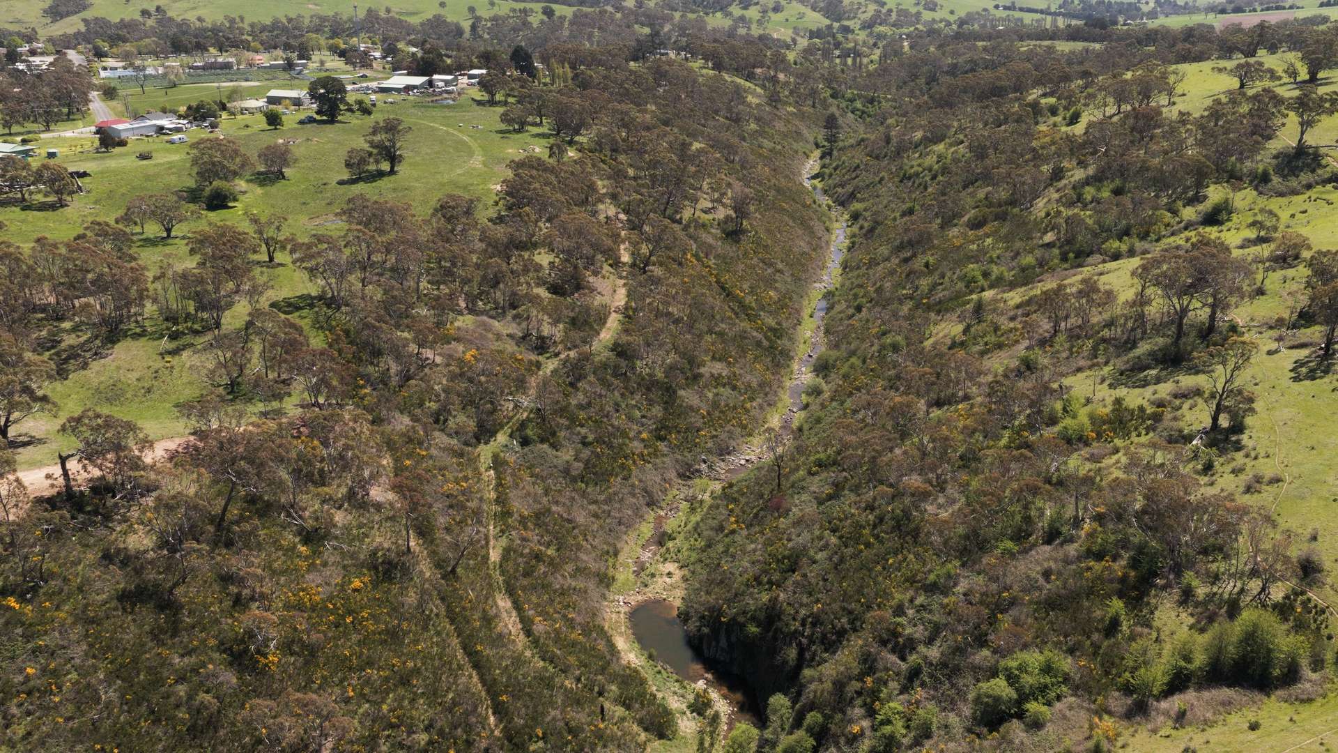 93 Bilton Street, Omeo For Sale by Farmbuy.com - image 28