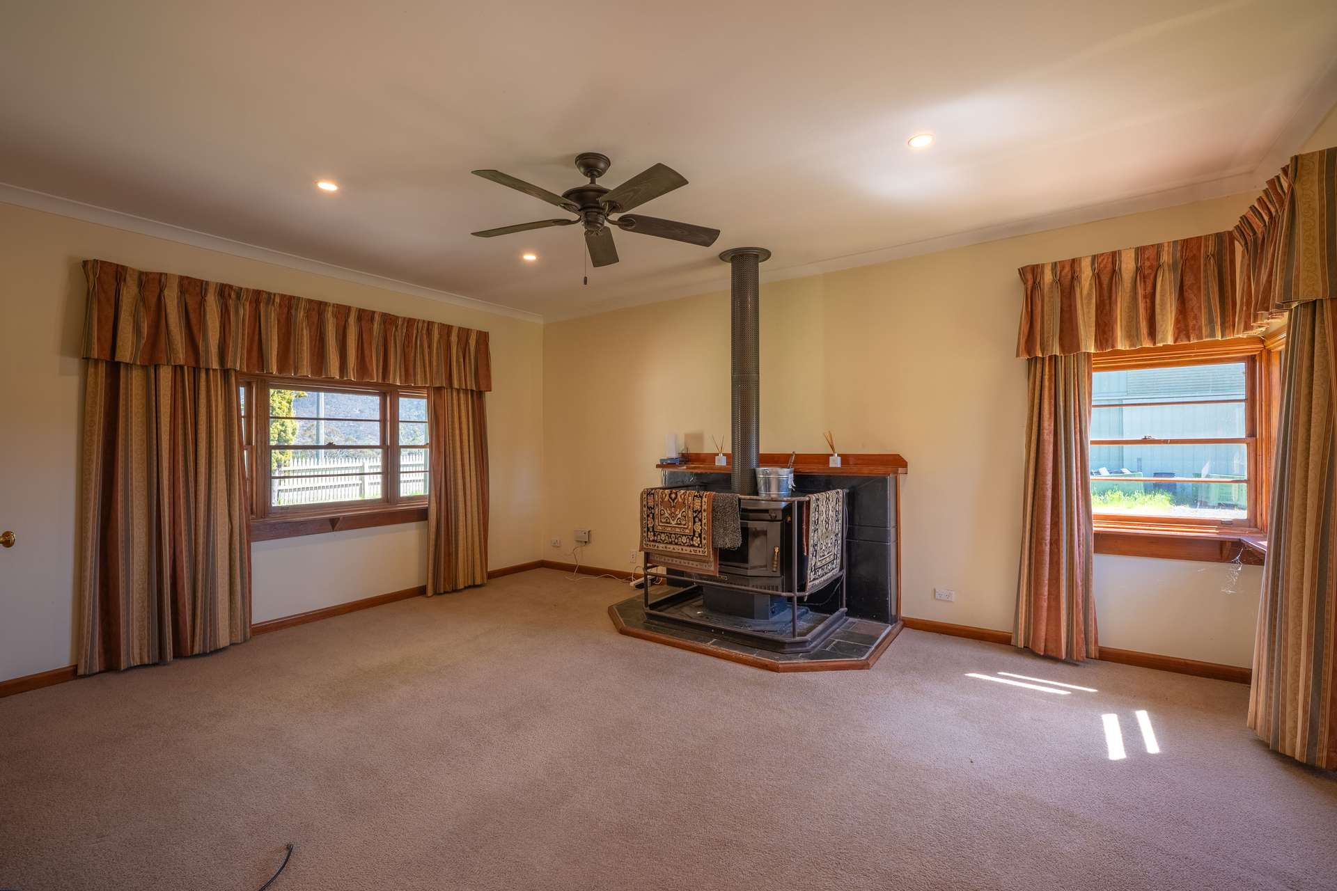 93 Bilton Street, Omeo For Sale by Farmbuy.com - image 10
