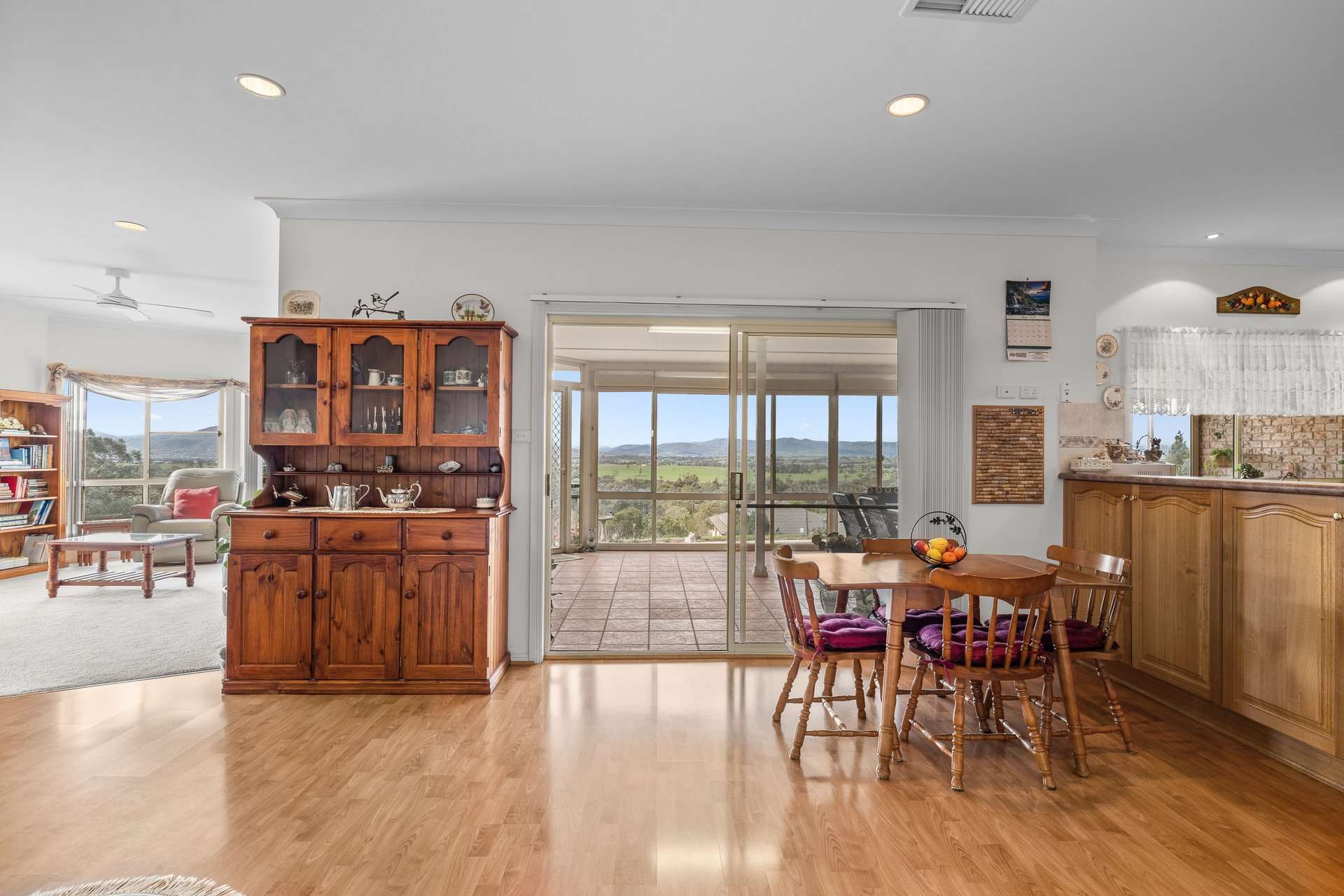 10 Lawrence Avenue, Tamworth For Sale by Farmbuy.com - image 8