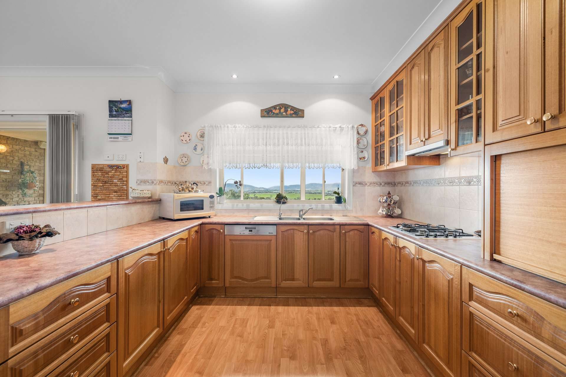 10 Lawrence Avenue, Tamworth For Sale by Farmbuy.com - image 9