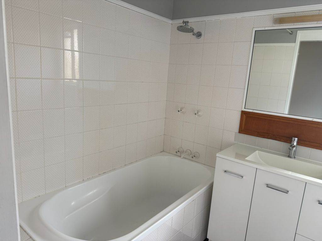 20 Philpott Lane, Greenlands For Sale by Farmbuy.com - image 16