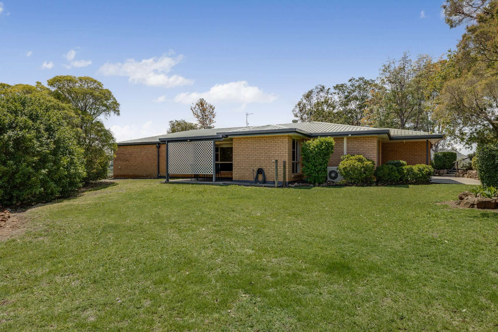 14 Junction Street, Gowrie Junction For Sale by Farmbuy.com - image 19