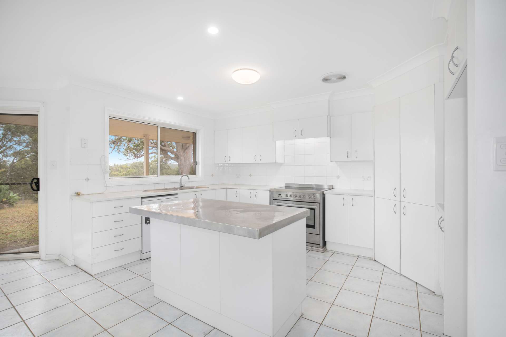 258 Waterhole Road, Rollands Plains For Sale by Farmbuy.com - image 15