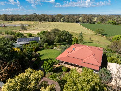 5 Riverview Place, Cowra NSW 2794