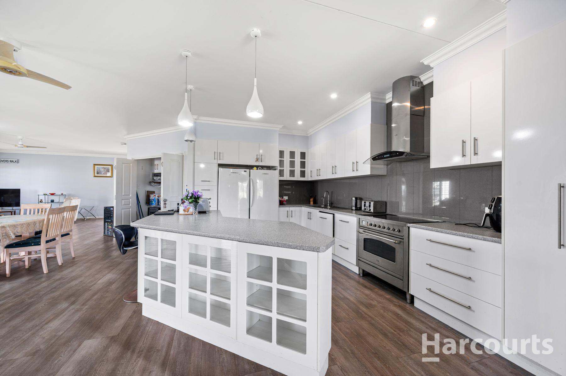80 Kleins Road, Woongarra For Sale by Farmbuy.com - image 2