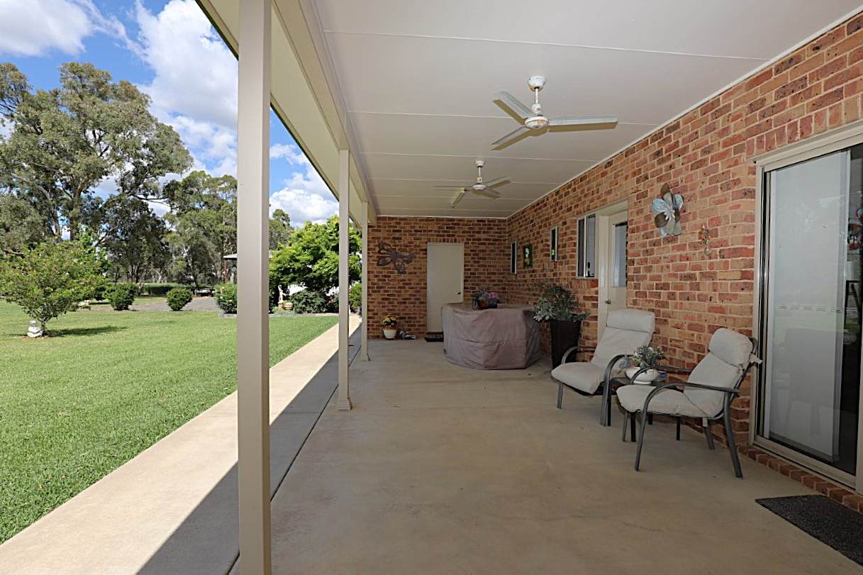 146 West Jindalee Road, Cootamundra For Sale by Farmbuy.com - image 13