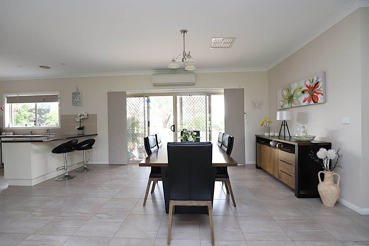 146 West Jindalee Road, Cootamundra For Sale by Farmbuy.com - image 4