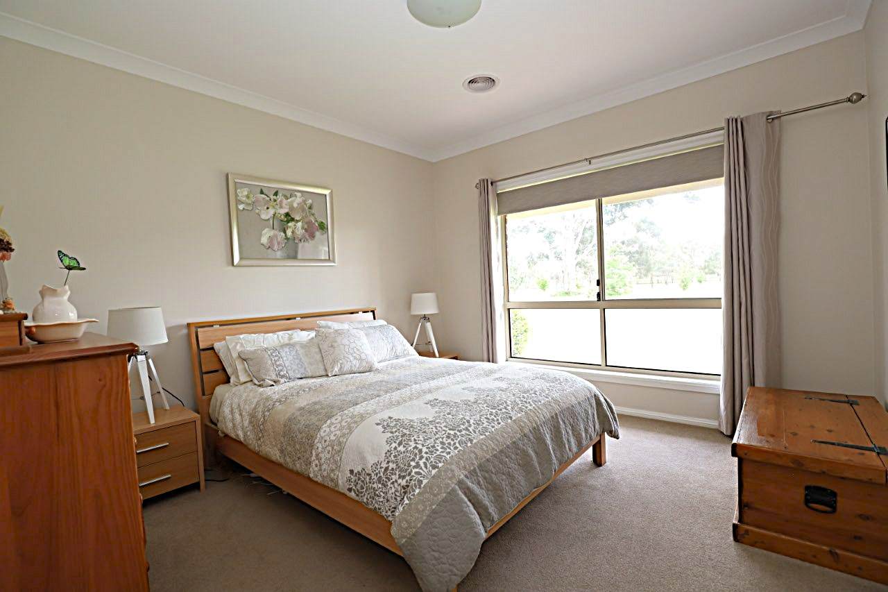 146 West Jindalee Road, Cootamundra For Sale by Farmbuy.com - image 10