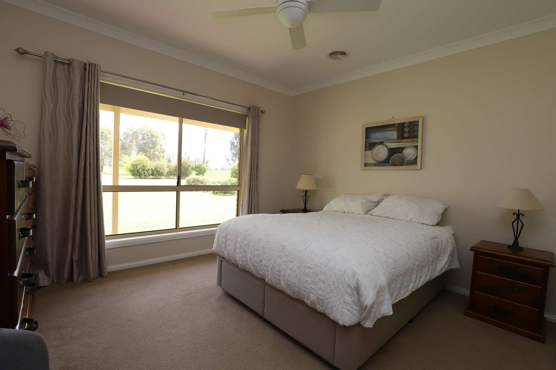 146 West Jindalee Road, Cootamundra For Sale by Farmbuy.com - image 7