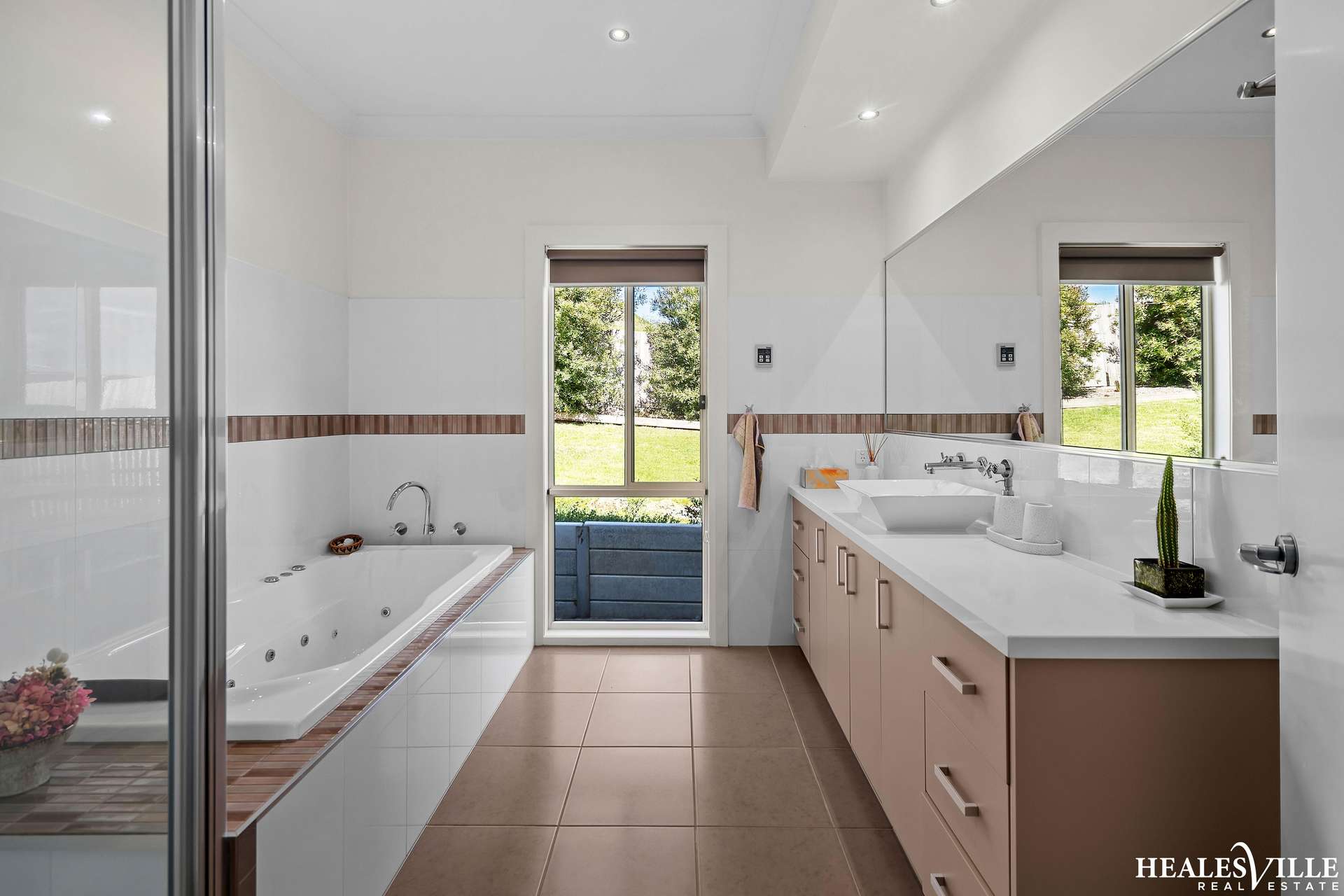 23 Henry Street, Healesville For Sale by Farmbuy.com - image 18
