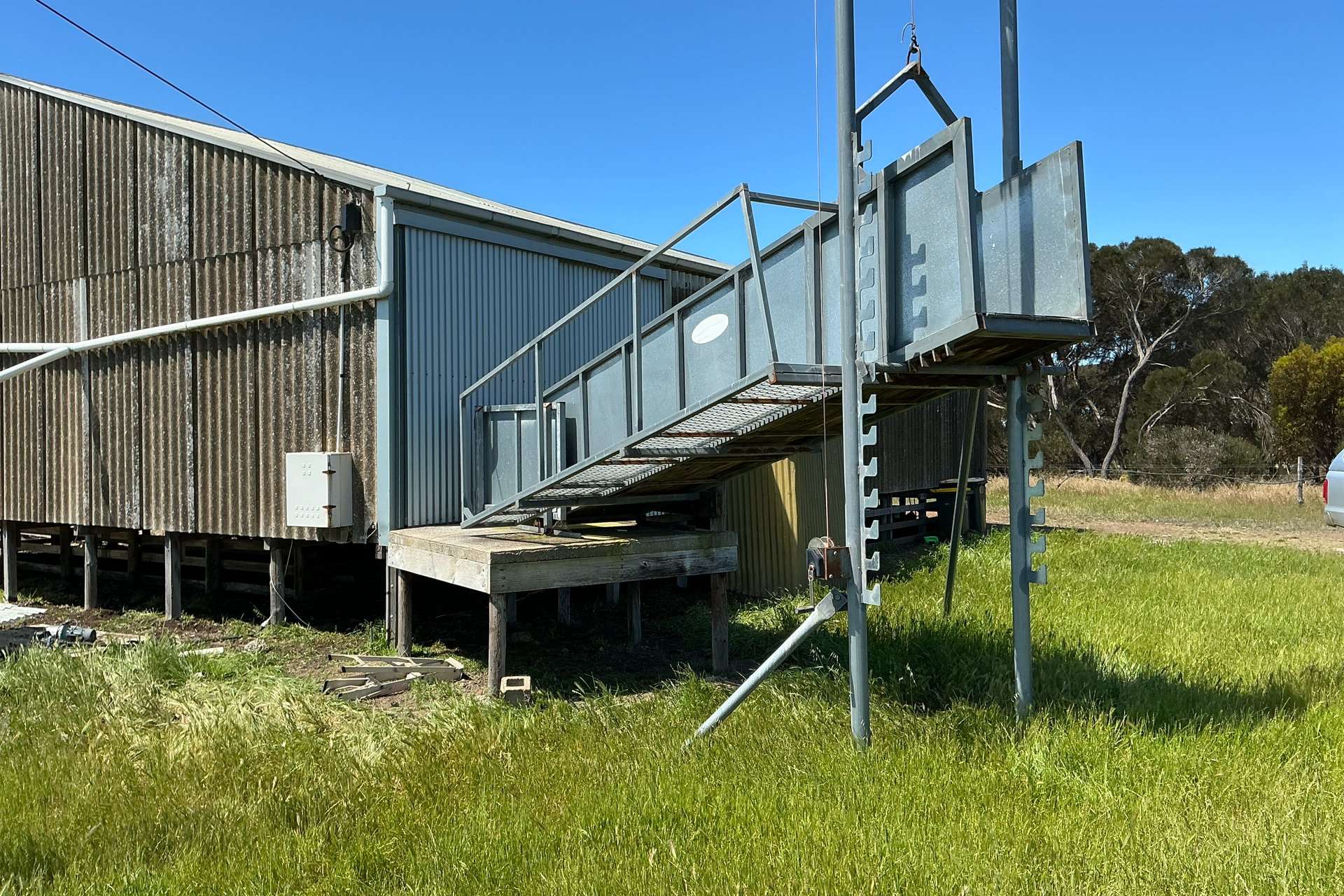 340 & 464 Birchmore Road, Birchmore For Sale by Farmbuy.com - image 9