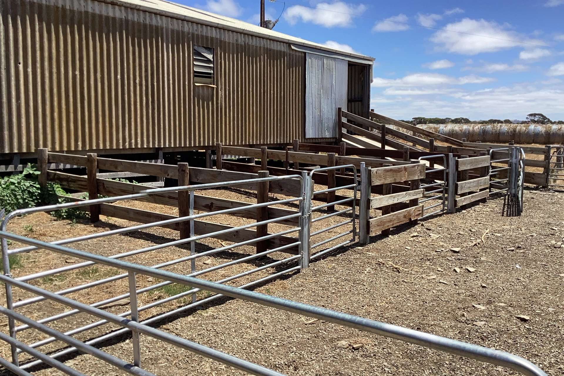 340 & 464 Birchmore Road, Birchmore For Sale by Farmbuy.com - image 5