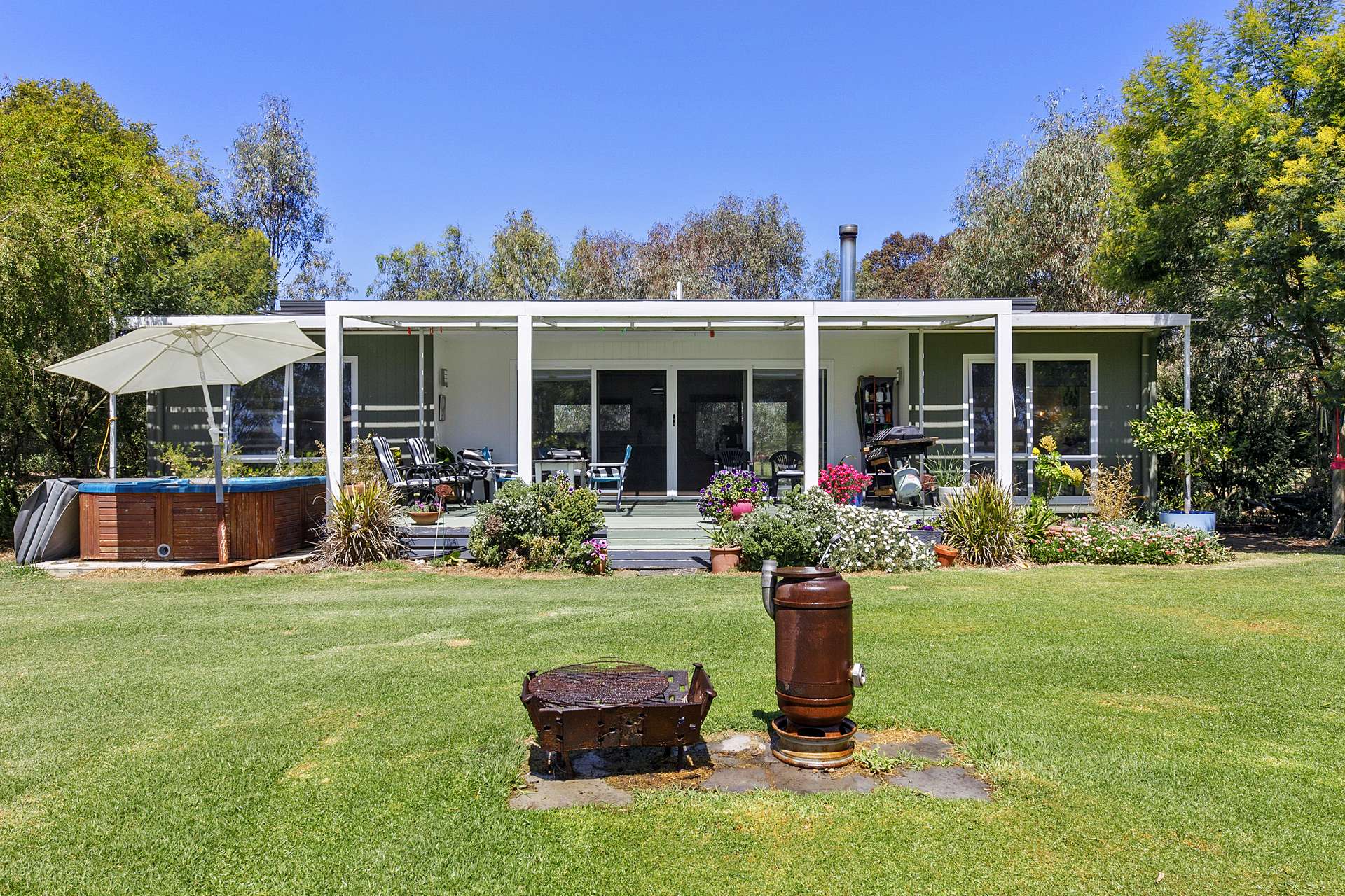 46 Mywee Road, Strathmerton For Sale by Farmbuy.com - image 2