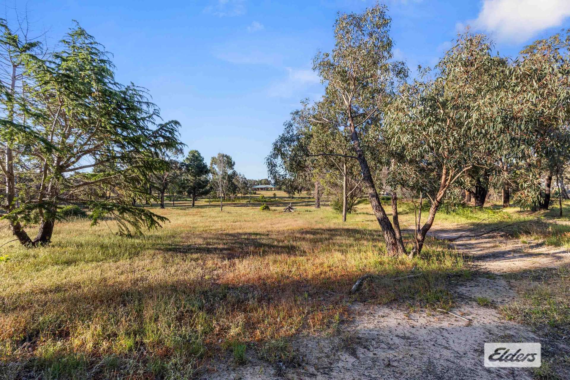 9 Church Road, Pomonal For Sale by Farmbuy.com - image 14