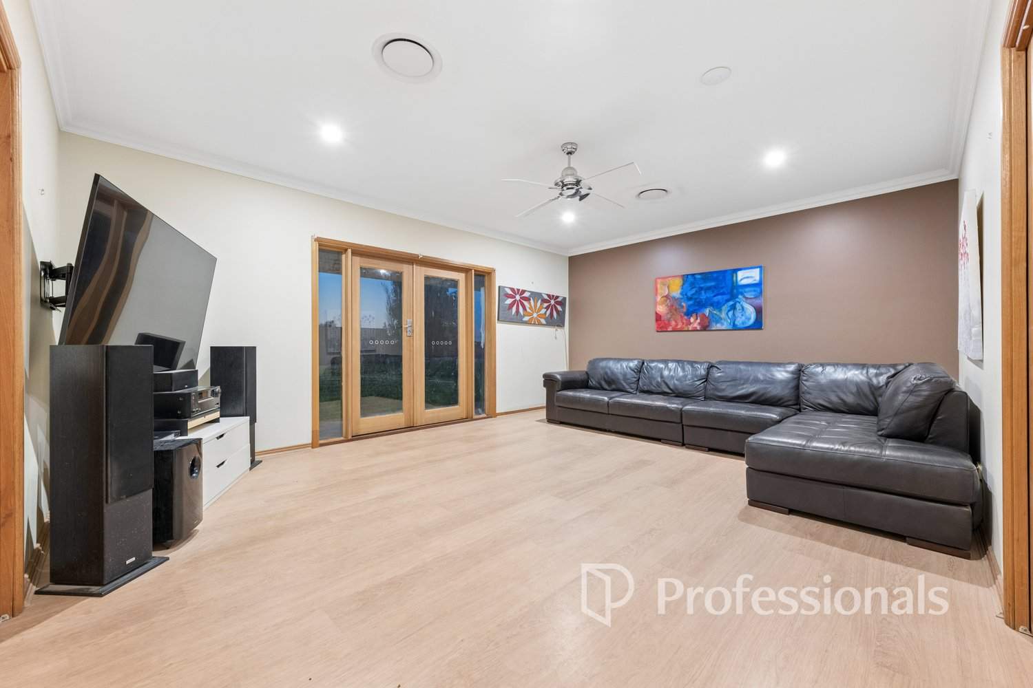 1257-1273 Karadoc Avenue, Irymple For Sale by Farmbuy.com - image 11