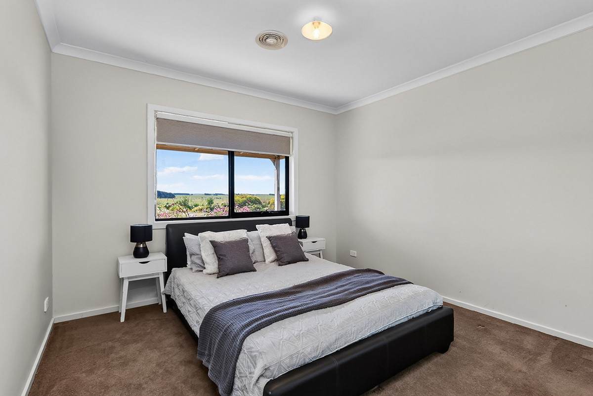 98 Grassmere-Hexham Road, Grassmere For Sale by Farmbuy.com - image 9